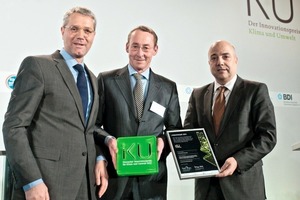 2 Federal Minister for the Environment Norbert Röttgen, Dr. Herbert F. Müller-Roden from the Fels-Werke GmbH and Dr. Markus Kerber from BDI (from the left)