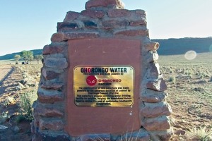 3 At the beginning of the short road leading to the new waterhole the entrance sign with a donation plaquette was placed