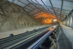 2 The crushed rocks are piled up into a stockpile so that they can be fed into the process in a more ­homogeneous form