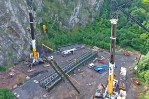 Special cranes and helicopters were used for the assembly work