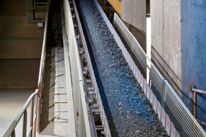 Pan conveyor
