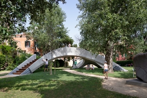 1 and 2 Striatus unveiled in situ