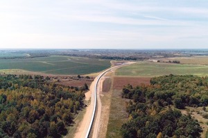 A 6.5 km long overland conveyor for coal: The concept of only one conveyor prevailed against four straight conveyors with transfer towers
