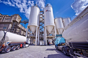 10 Loading of bulk trucks