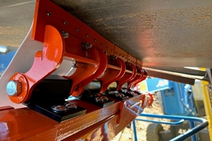 3 Cartridges with individual tensioning improves cleaning efficiency and effectiveness